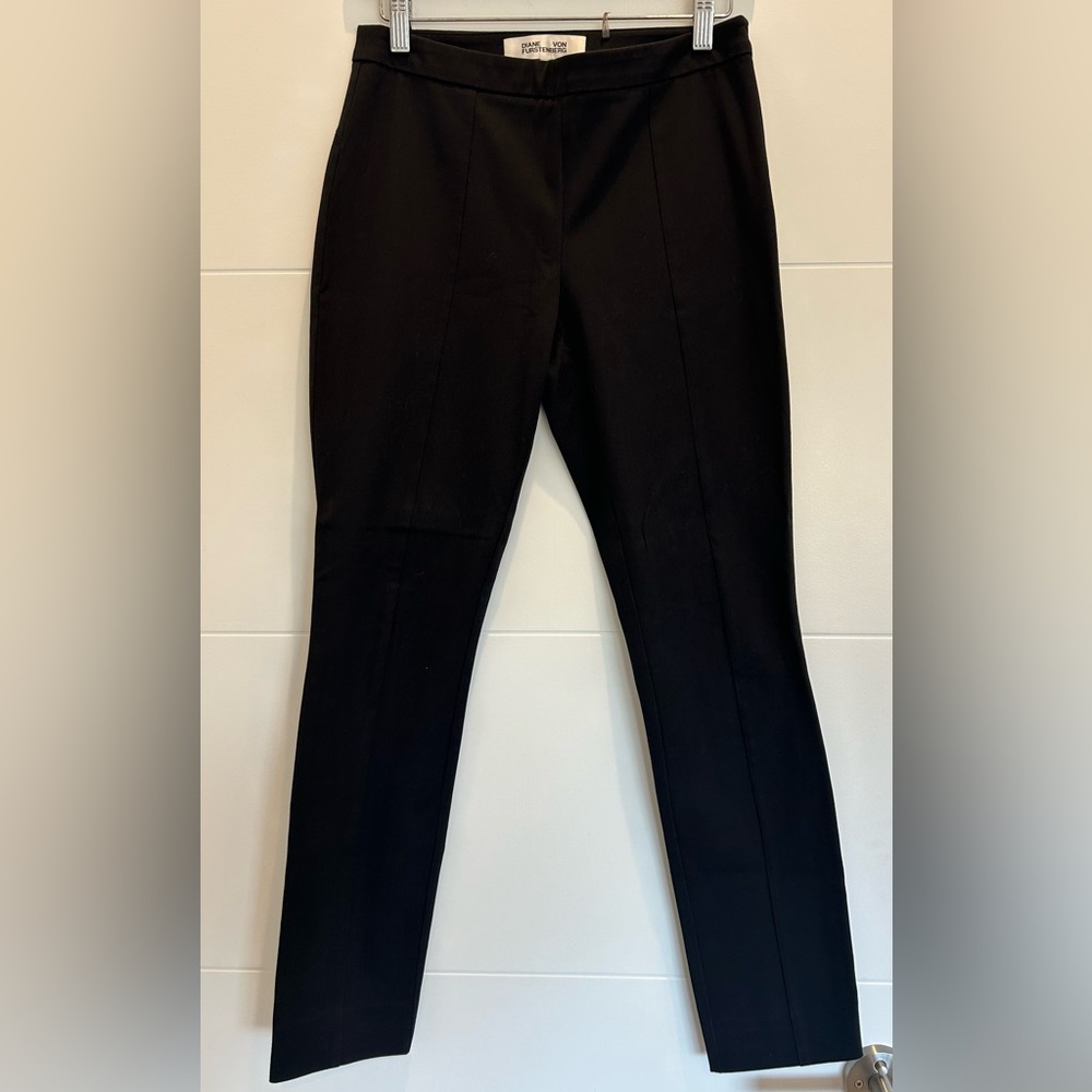 Diane von Furstenberg Black Pants Trousers Side Zipper Size 2